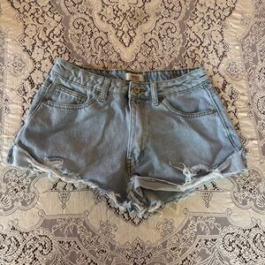 light wash forever 21 denim shorts size 28